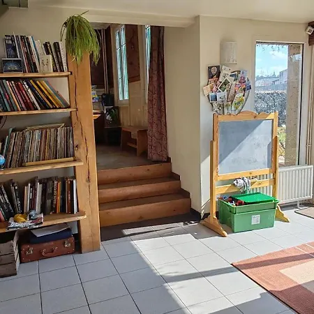 Maison Avec Jardin Clos Proche Rouen Holiday home Sotteville-les-Rouen