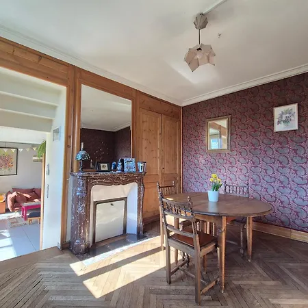 Holiday home Maison Avec Jardin Clos Proche Rouen