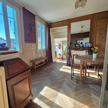 Holiday home Maison Avec Jardin Clos Proche Rouen *