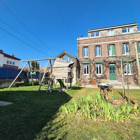 Holiday home Maison Avec Jardin Clos Proche Rouen Sotteville-les-Rouen